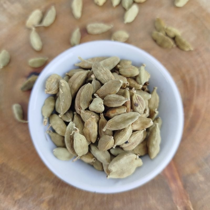 

Kapulaga Hijau / Kapulaga India / Green Cardamom 50 gr