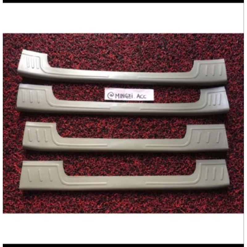 Avanza/Xenia 2008-2010 sillplate samping injakan samping pintu mobil plastik
