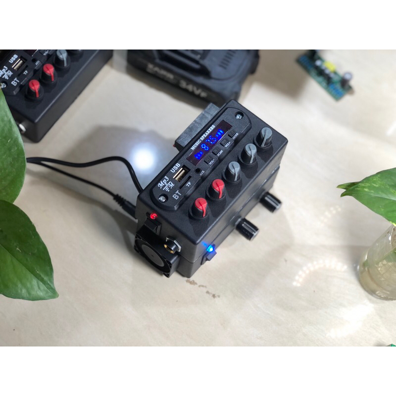 AMPLI MINI 5V BLUETOOTH KARAOKE