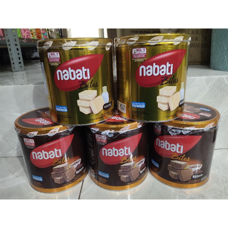 

Nabati Bites Richeese Wafer Kaleng 240gr - Vanila dan Coklat