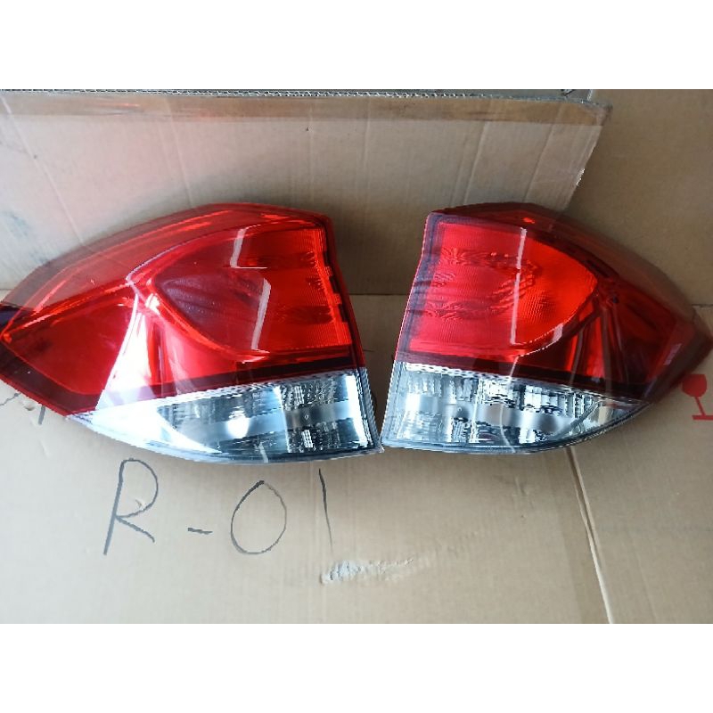 stoplam mobilio/lampu belakang mobilio