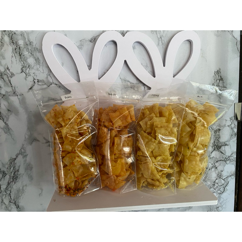 

Kripik Pangsit 50gr