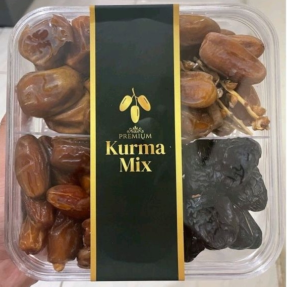 

Kurma Mix Campuran Ajwa Sukari Tunis Madu Tunis Tangkai