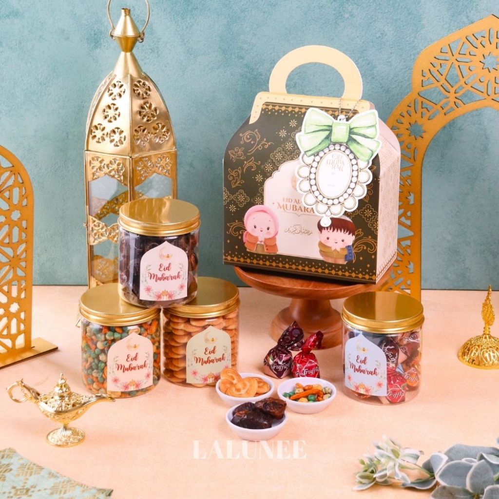 

Hampers Lebaran Idul Fitri isi 2 Jar Kue Kering Box Tas Jinjing - Parcel Souvenir Hadiah Eid Mubarak