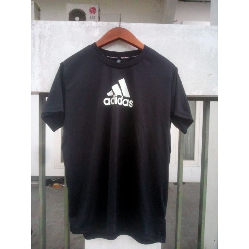 preloved kaos Jersey Adidas cowok big logo second