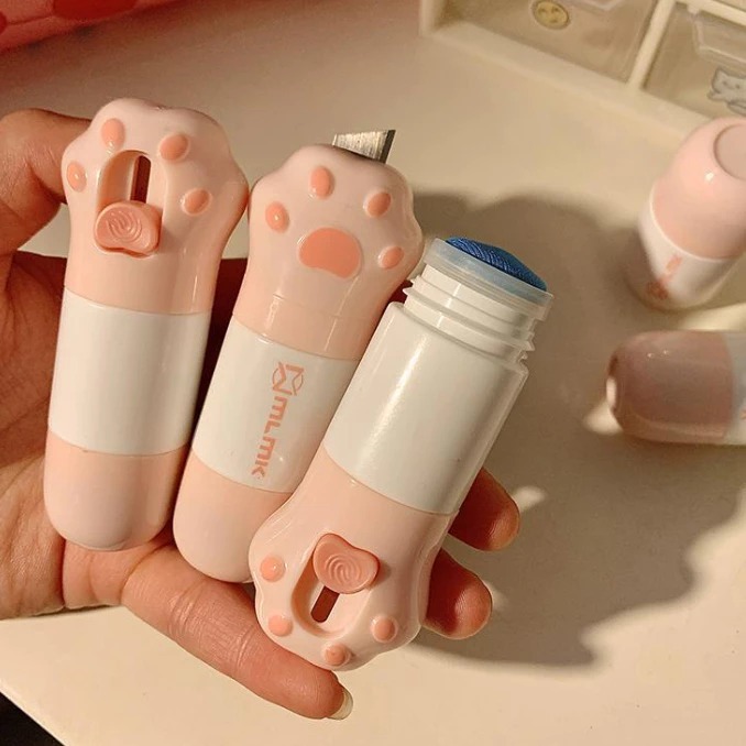 

JAEMIPURPLE | Cutter dan Penghapus Alamat Resi Paket / Cutter Mini Lucu 2 in 1 Package Opener / Cute Information Remover Receipt
