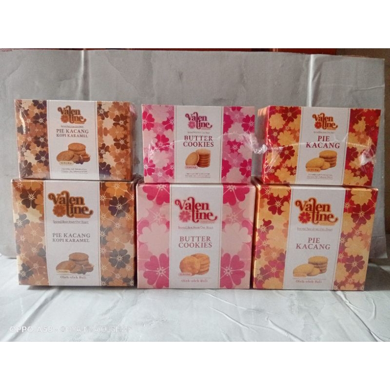 

PIE KACANG ISI 20 BIJI//BUTTER COOKIES//ada di KOPI KARAMEL// VALENTINE//FREE BOX// RAWAN REMUK//TAMBAHKAN BUBBLE WRAPy