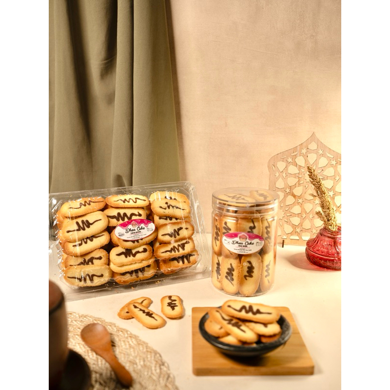 

Lidah Kucing Toples 800ml
