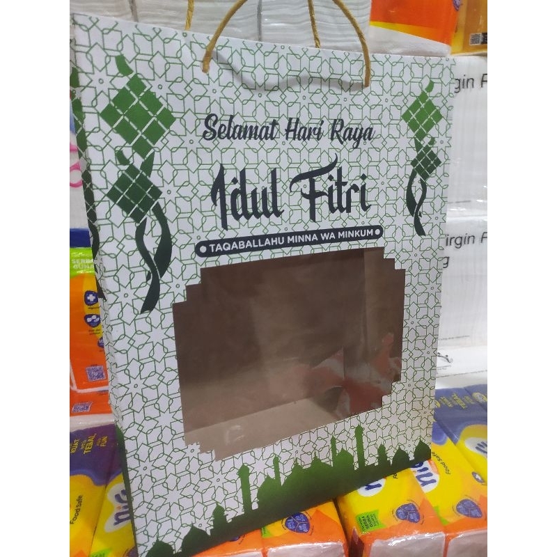 

paper bag polio lebaran ada mika isi 1 pcs (26*13*34)