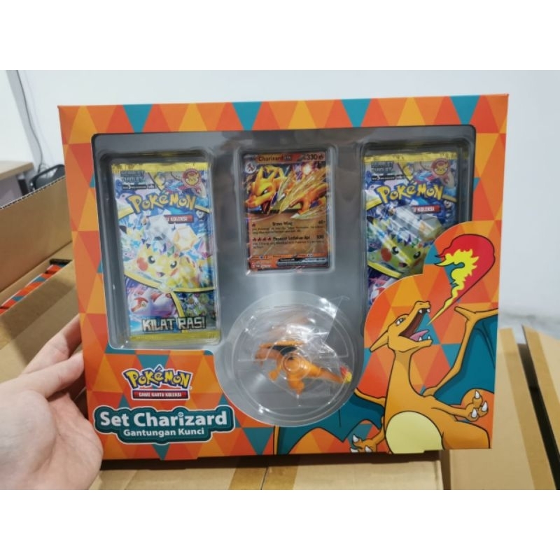 BabyCoo Pokémon Game Kartu Koleksi Scarlet & Violet Set Charizard Gantungan Kunci Set Charizard Poke