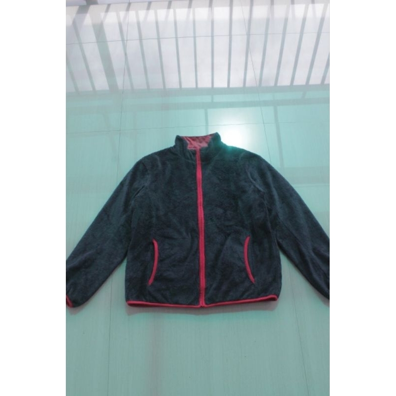 Jacket Uniqlo Sherpa Revesible Bolak balik