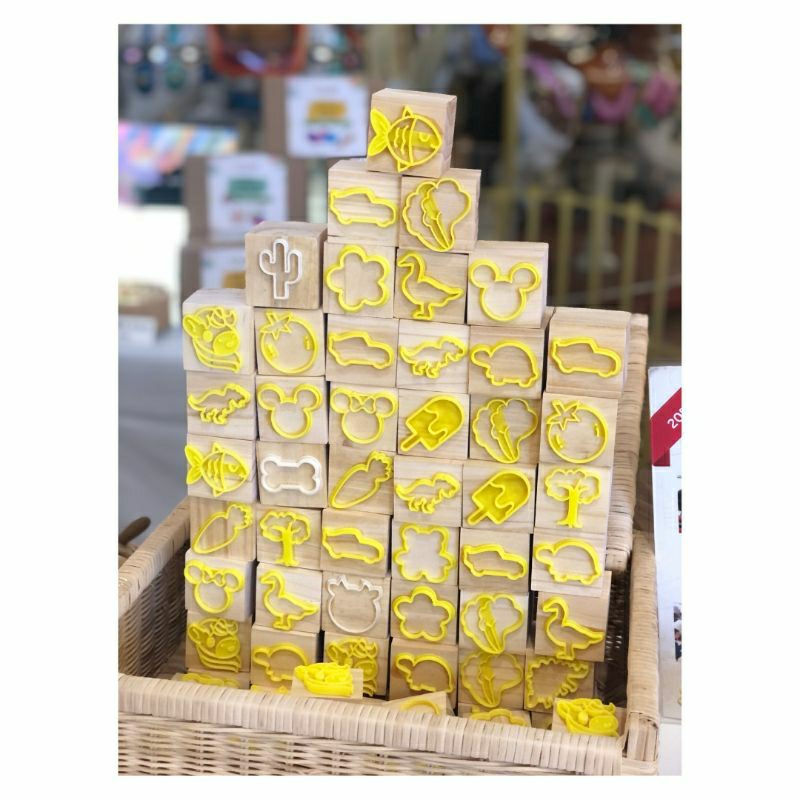 

Wodden Stamp (Random character)