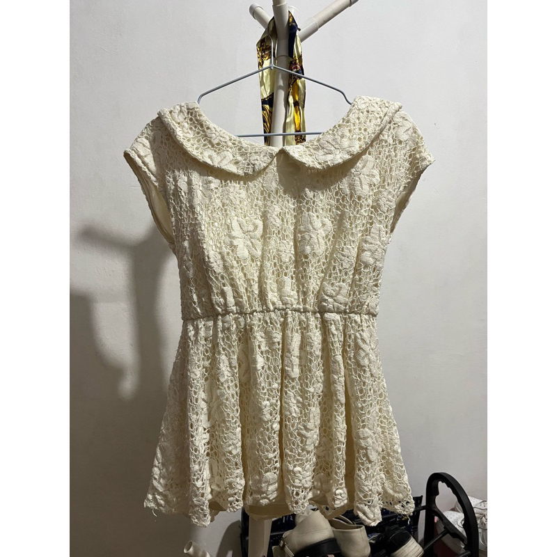Preloved blouse brukat