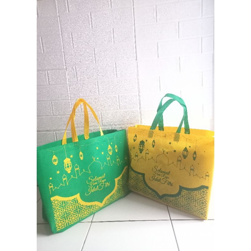 

TAS SPUNBOND EDISI IDUL FITRI UKURAN 37X38X12