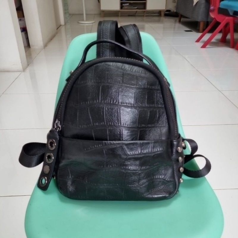 Tas backpack kulit asli preloved
