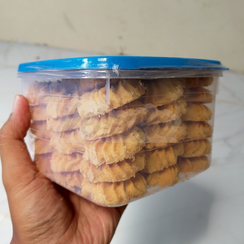 

kue kering semprit 600gr