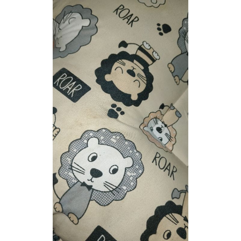 Preloved - Bantal Sofa Bayi