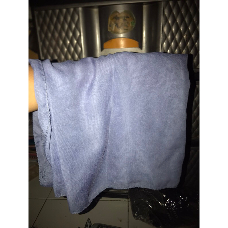 Preloved jilbab pashmina instant segi empat tas kaos kaki pakaian celana wanita pria kemeja kaos kul