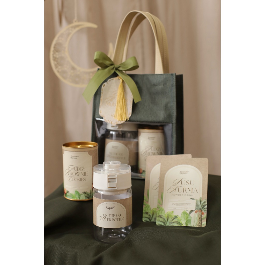 

(READY STOCK) CAIRO Hampers / Gift Box / Souvenir / Birthday Gift Set