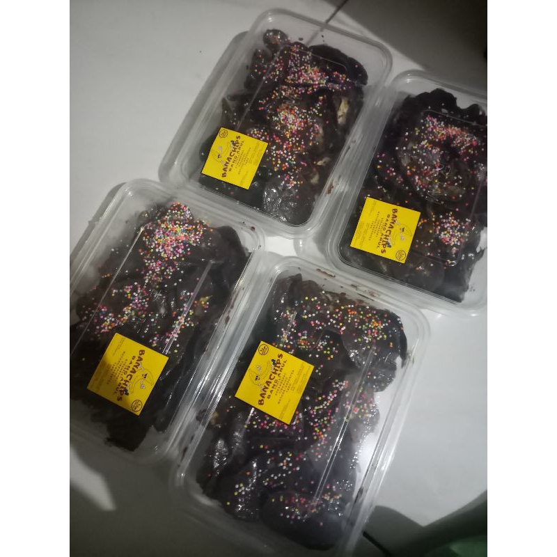 

KRIPIK PISANG LUMER Rasa coklat, strawberry, matcha 180 gram