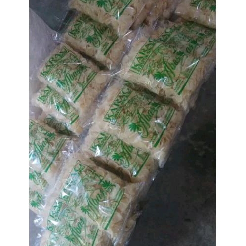 

Kerupuk Singkong karag atau cantir mentah