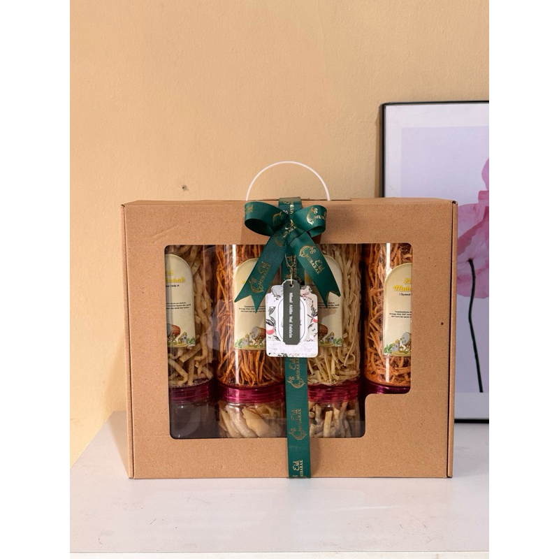 

hampers isi 8 (4 toples besar + 4 toples kecil)