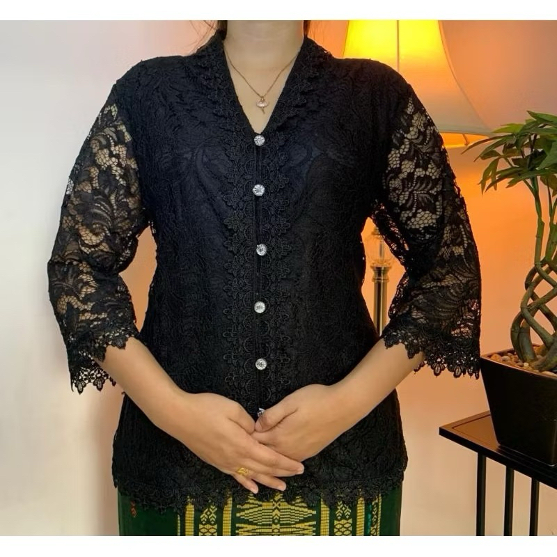 Blus / atasan renda kancing (kombinasi brokat hoki)/baju pesta/ baju cantik