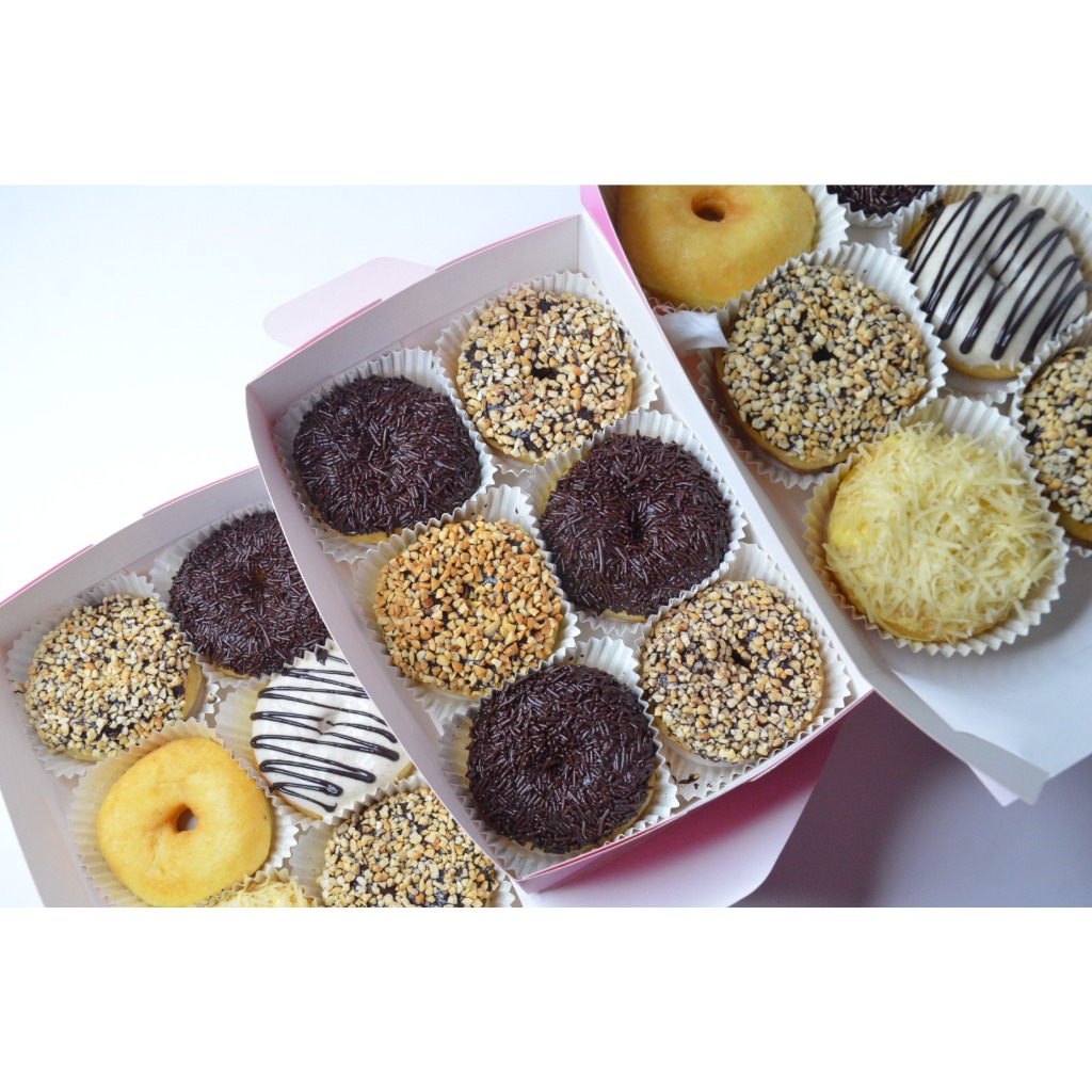 

Monelie Cake | Donut Lezat | Tasty & Soft | Freshly Baked | Homemade | Donat Surabaya Barat