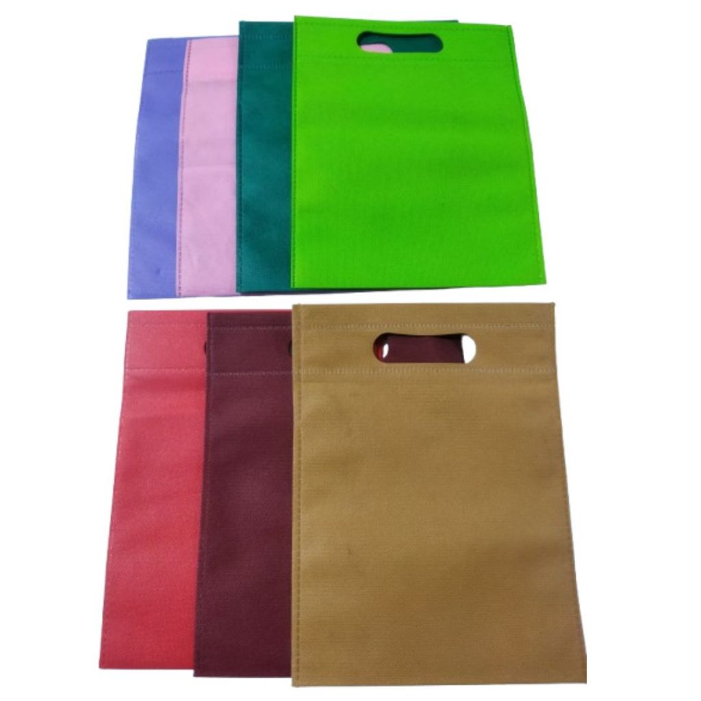 

TAS SPUNDBOND GOMICO 20X26 / GOODIE BAG SPUNBOND / TAS KADO SPUNBOND