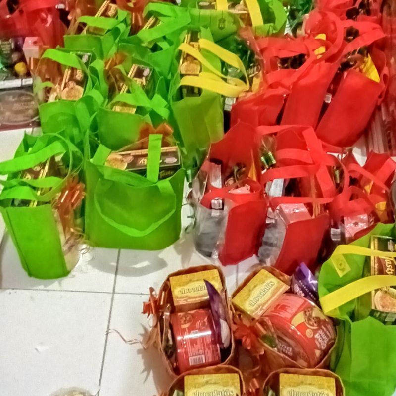 

hampers pesanan customer