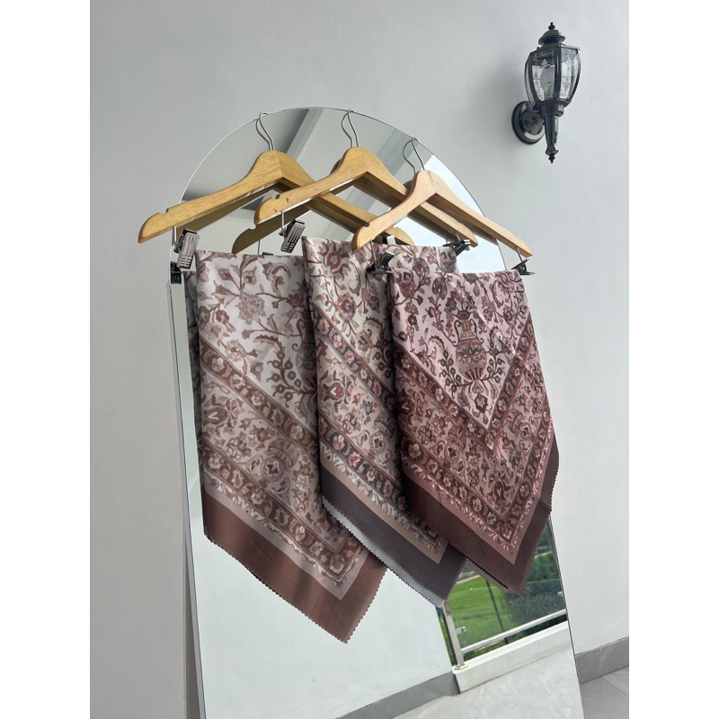 HIJAB TURKI ARABIAN / Jilbab segiempat motif/ hijab motif premium