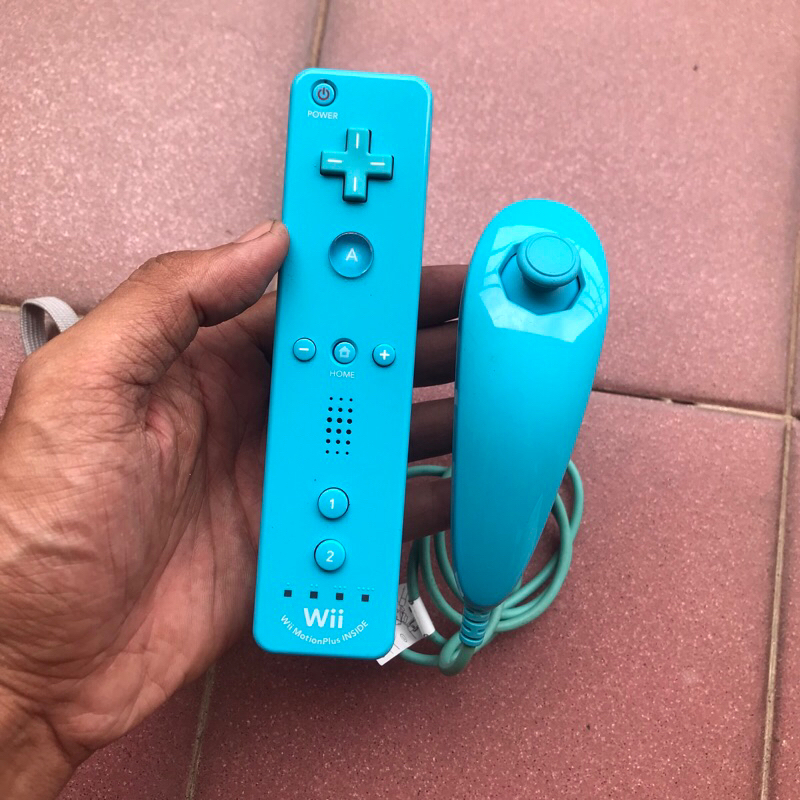 wiimote dan nunchuck sepaket