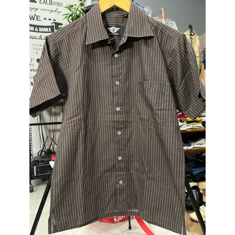 V4 CLASSIC KEMEJA LENGAN PENDEK / KEMEJA KERJA