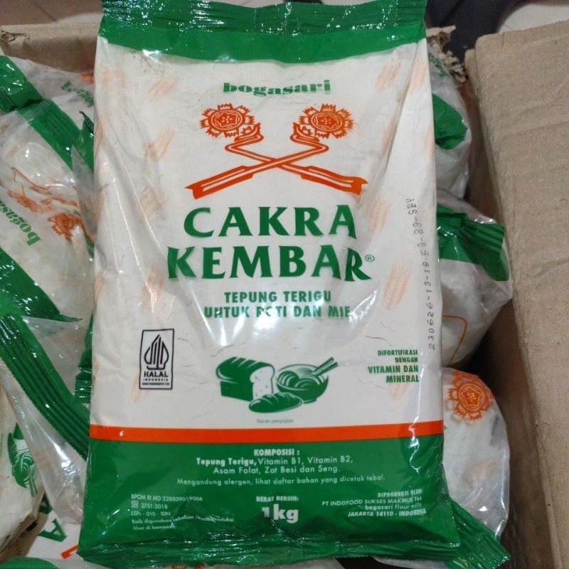 

Cakra kembar tepung terigu Bogasari 1 kg