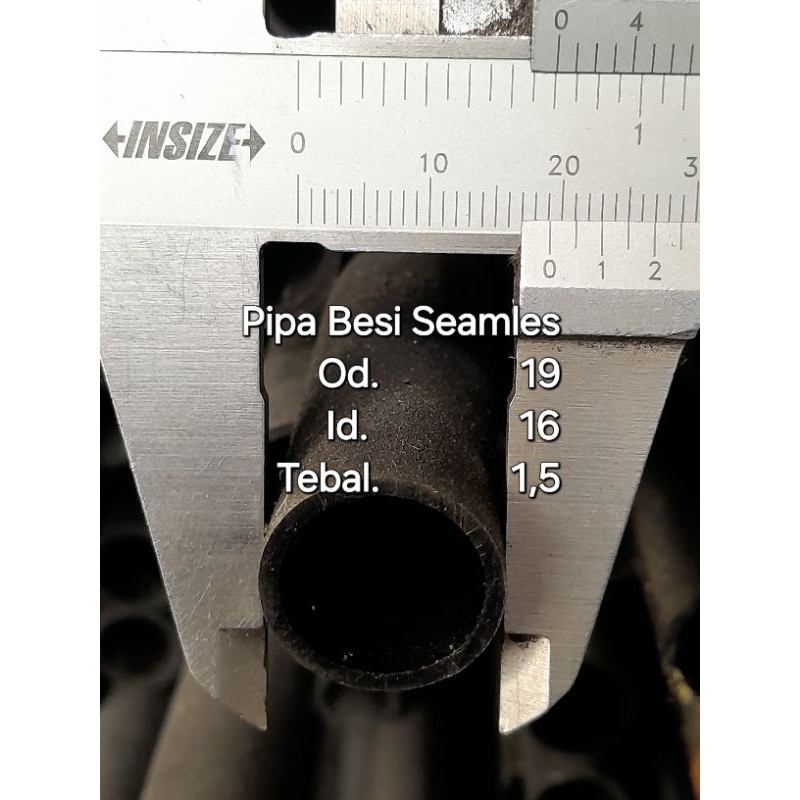 Pipa Besi Seamles  Od 19ml  Id 16ml Tebal 16ml   Pjg=100cm Rp 42.000 Pjg 80cm = Rp 34.000 70cm = Rp 