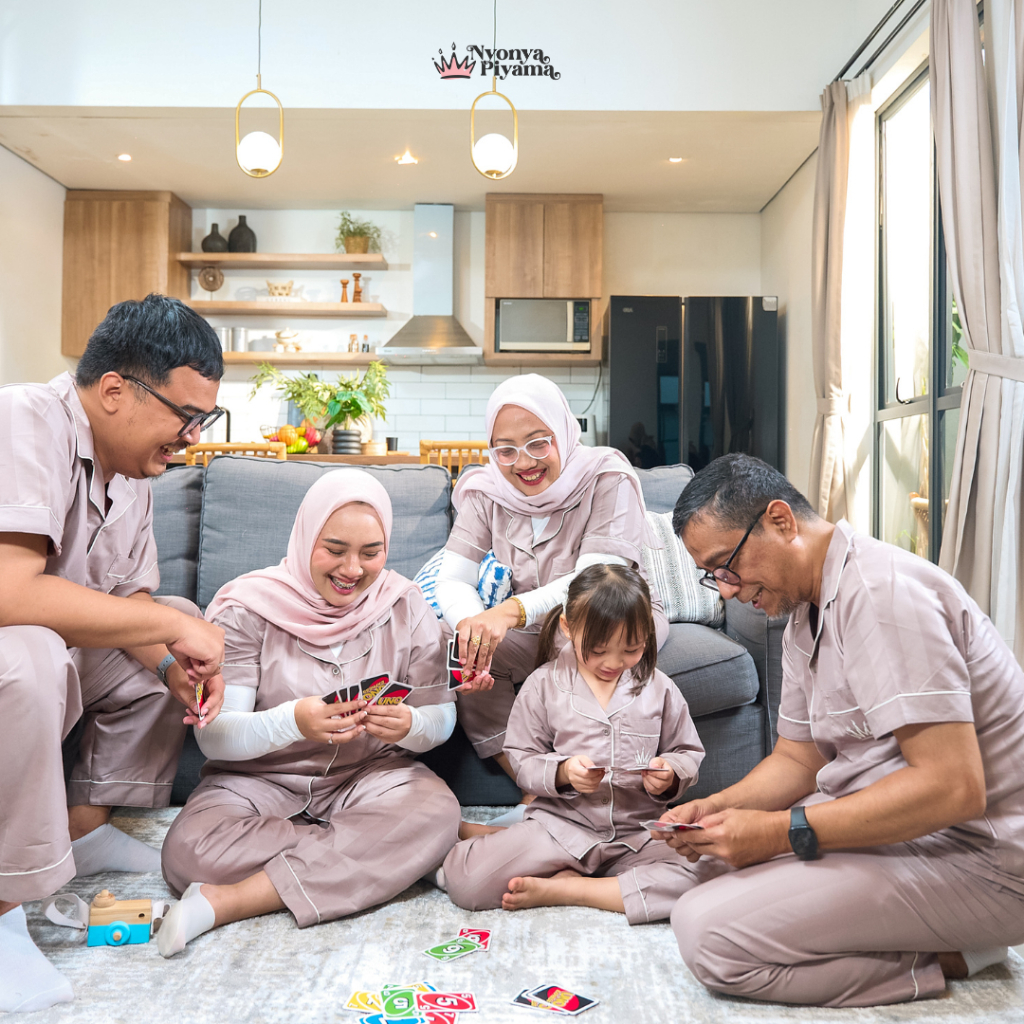 Nyonya Piyama Poly Bamboo Family Set (Tamarind Herb)