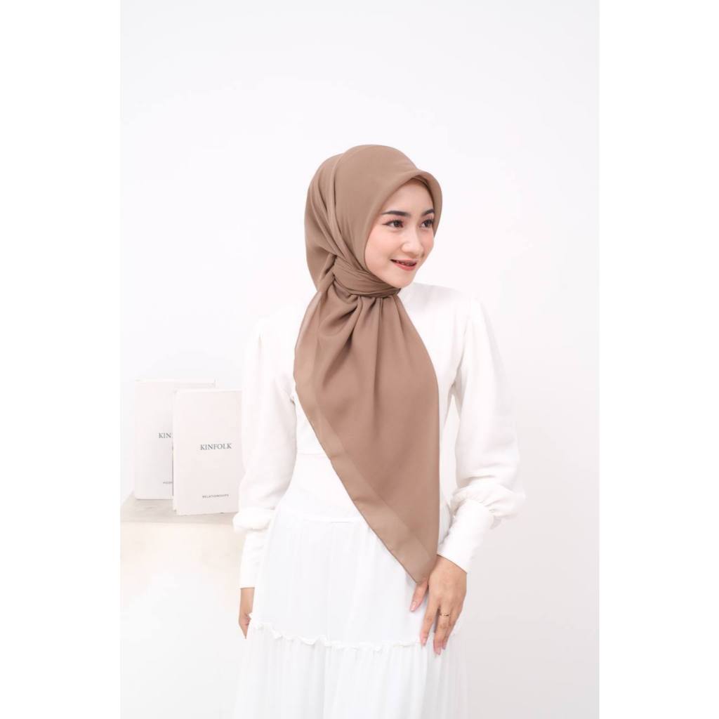Plain Square premium / Hijab segiempat by Amerta Elegance