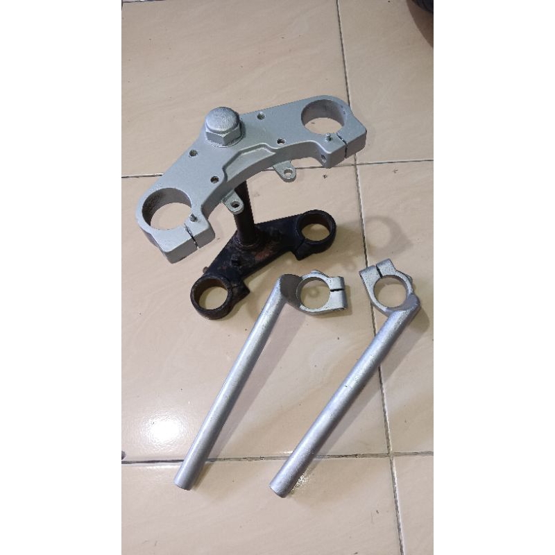 Segitiga Atas Bawah Set Stang Stir Jepit Minerva Original Ukuran As 41 PNP Byson