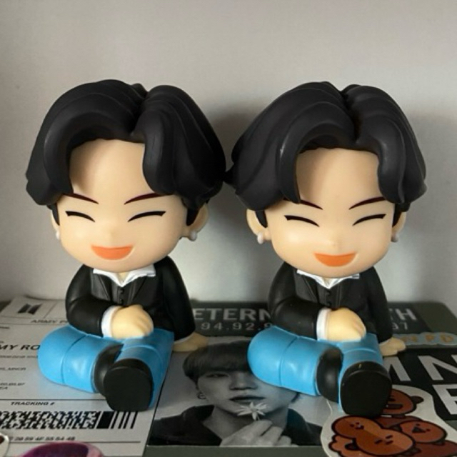 FIGURE SUGA BTS OFFICIAL