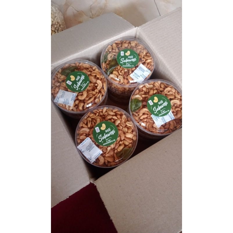 

KACANG MENTE ORI 250gr