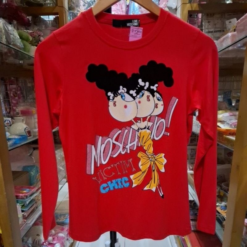 kaos lengan panjang merah
