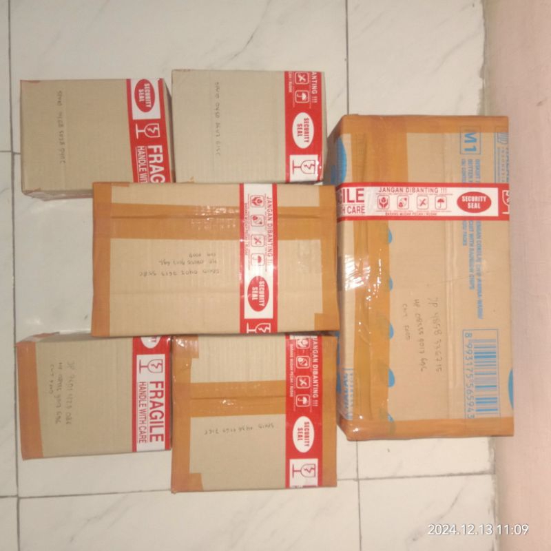 

Lezatoz_Genz Opak Jepit Khas Gresik Kemasan Toples 1300Ml Toples 750Ml Opak Gurih Opak Pedas