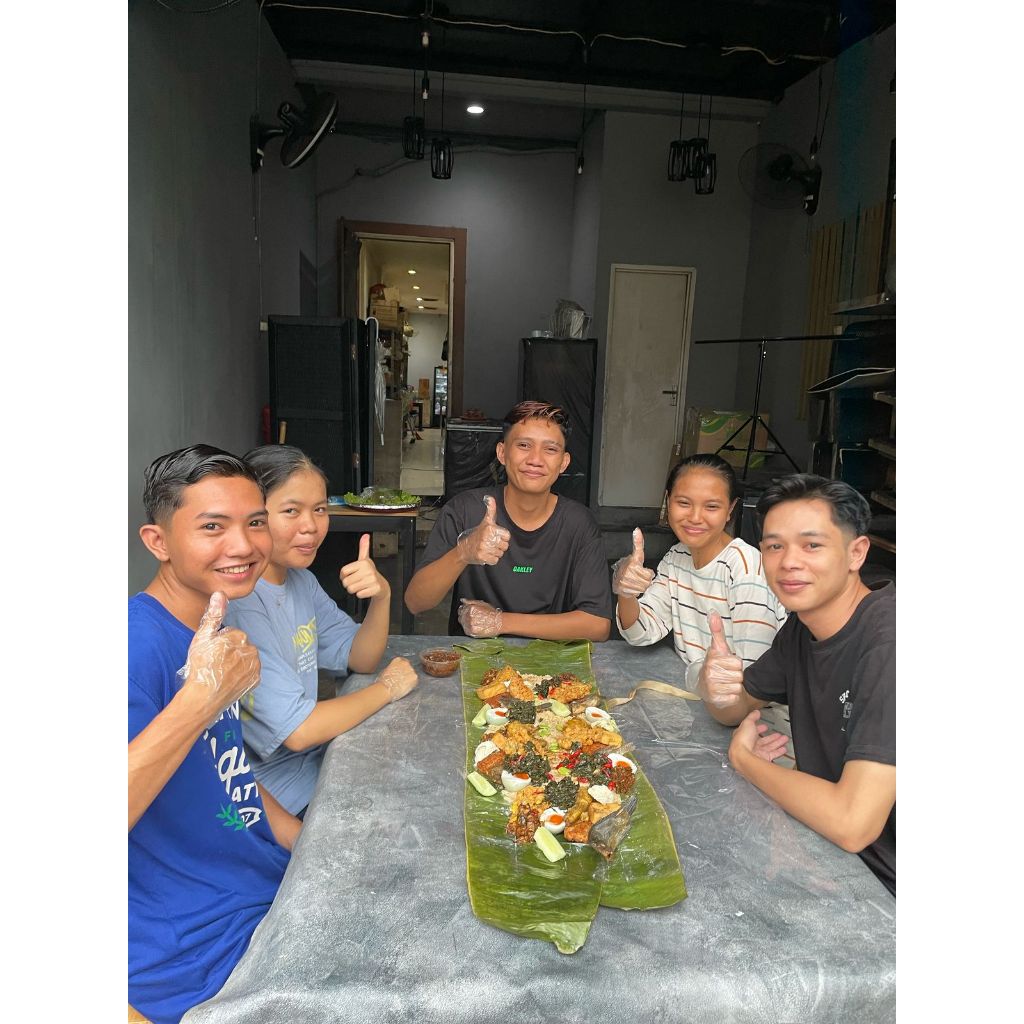 

Liwet Gulung Paket Liwetan Buka Puasa Rame-Rame - READY Setiap Hari