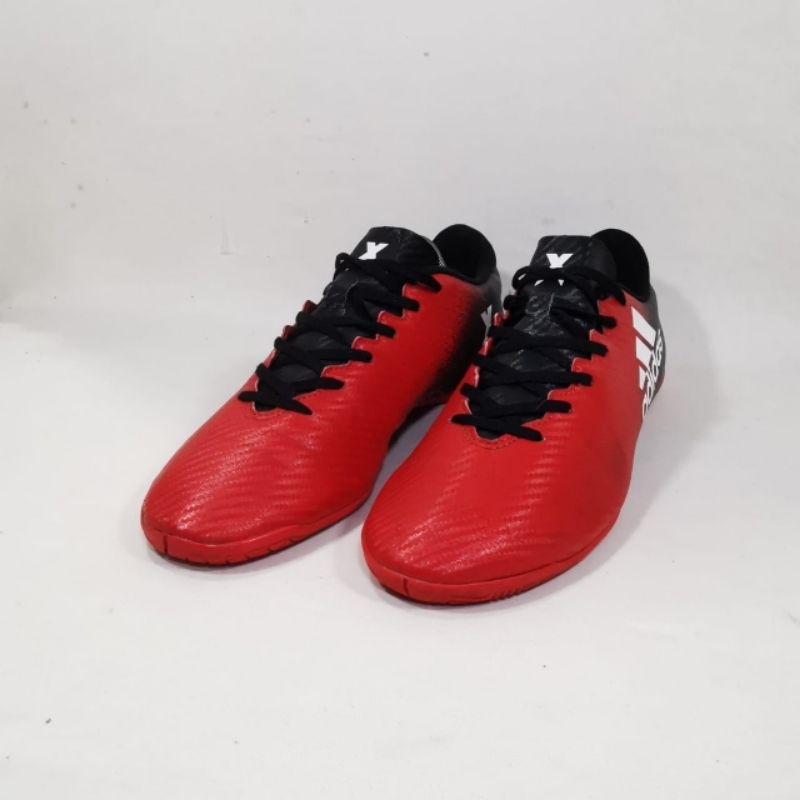 sepatu futsal pria merah Size 46