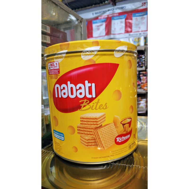 

Nabati Wafer Kaleng