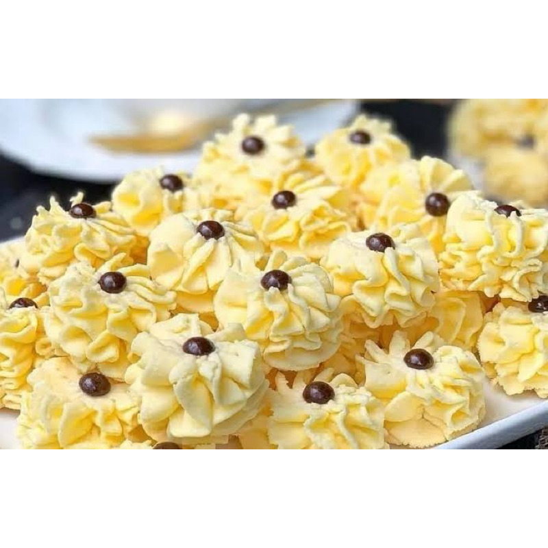 

kue semprit halal 100%