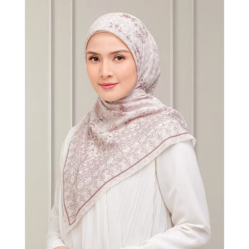 BROKEN WHITE- AIRI SCARF by DOA DEWI SANDRA