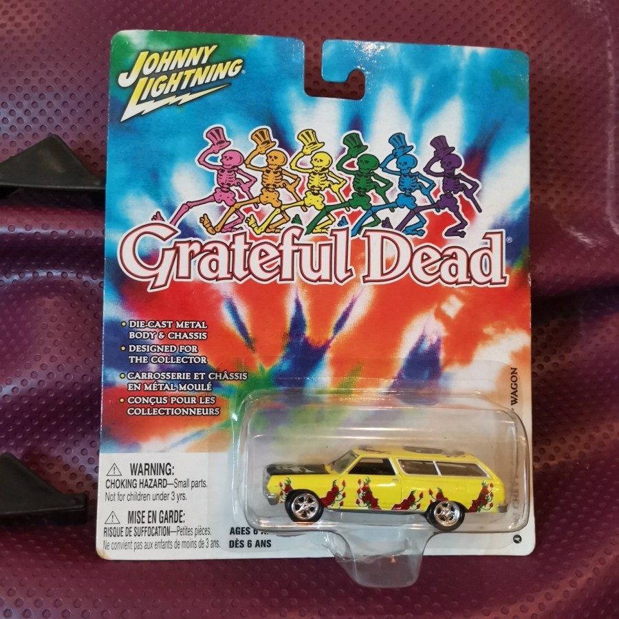 Johnny Lightning Grateful Dead 1965 Chevy Chevelle Wagon
