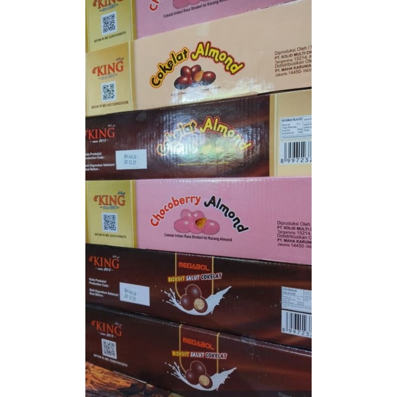 

coklat almond isi 4 toples .enak murah