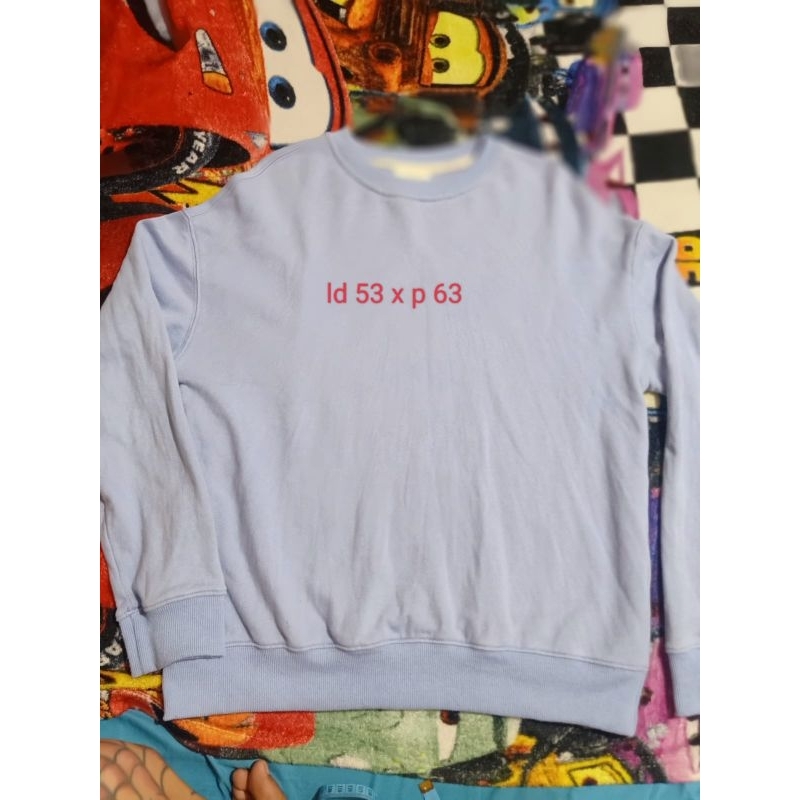 crew neck